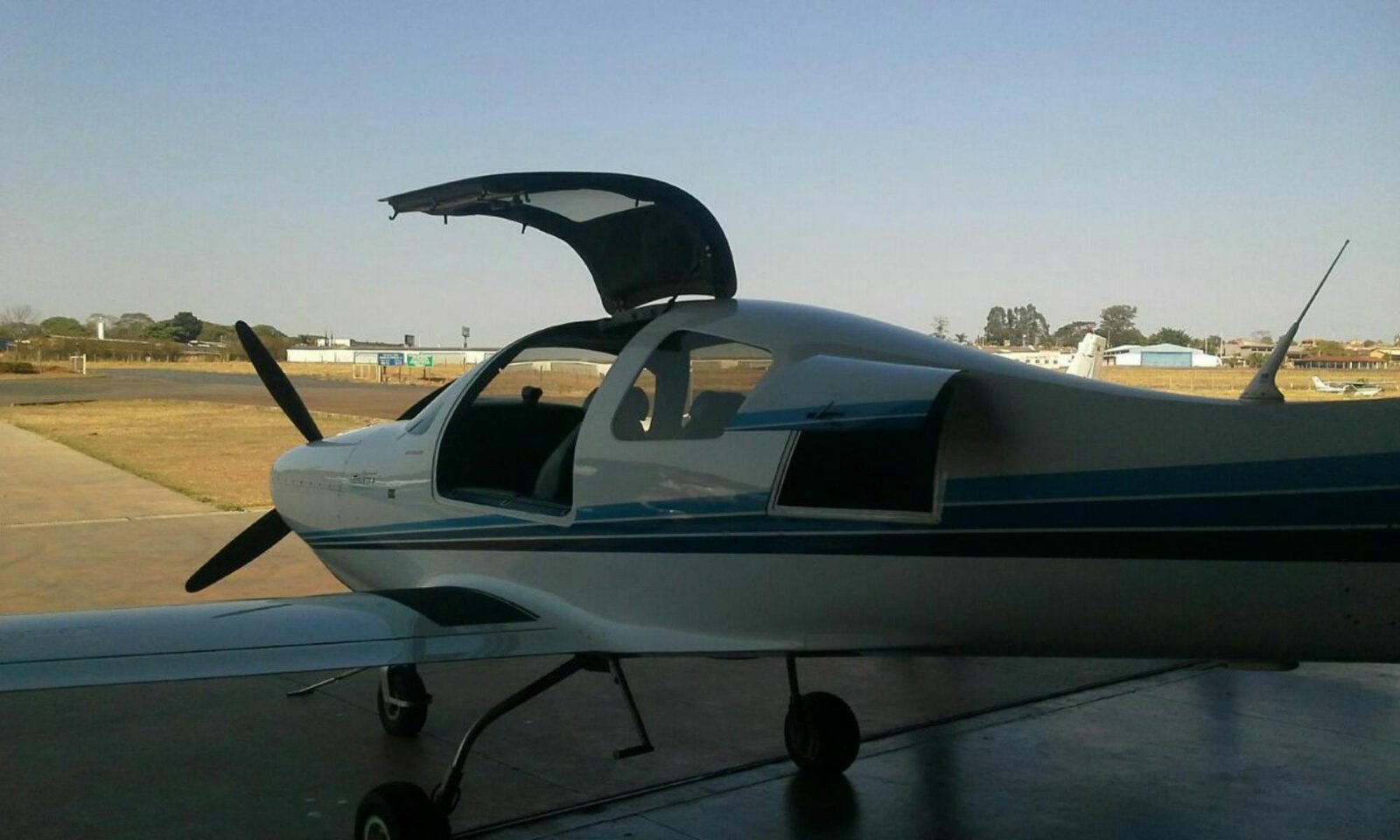 LANCAIR IV-P#405