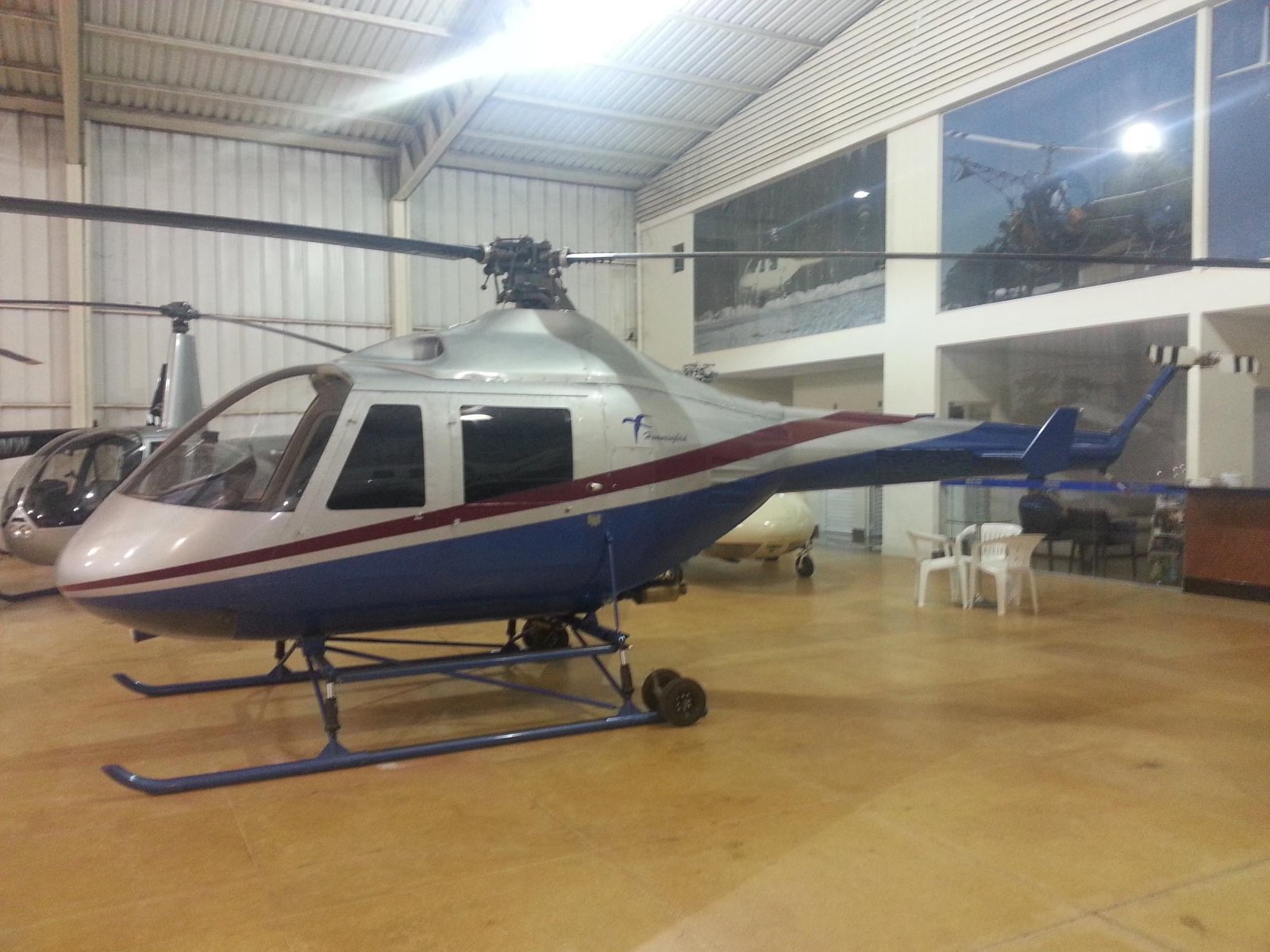 HELICÓPTERO HUMMINGBIRD 260-LS#224